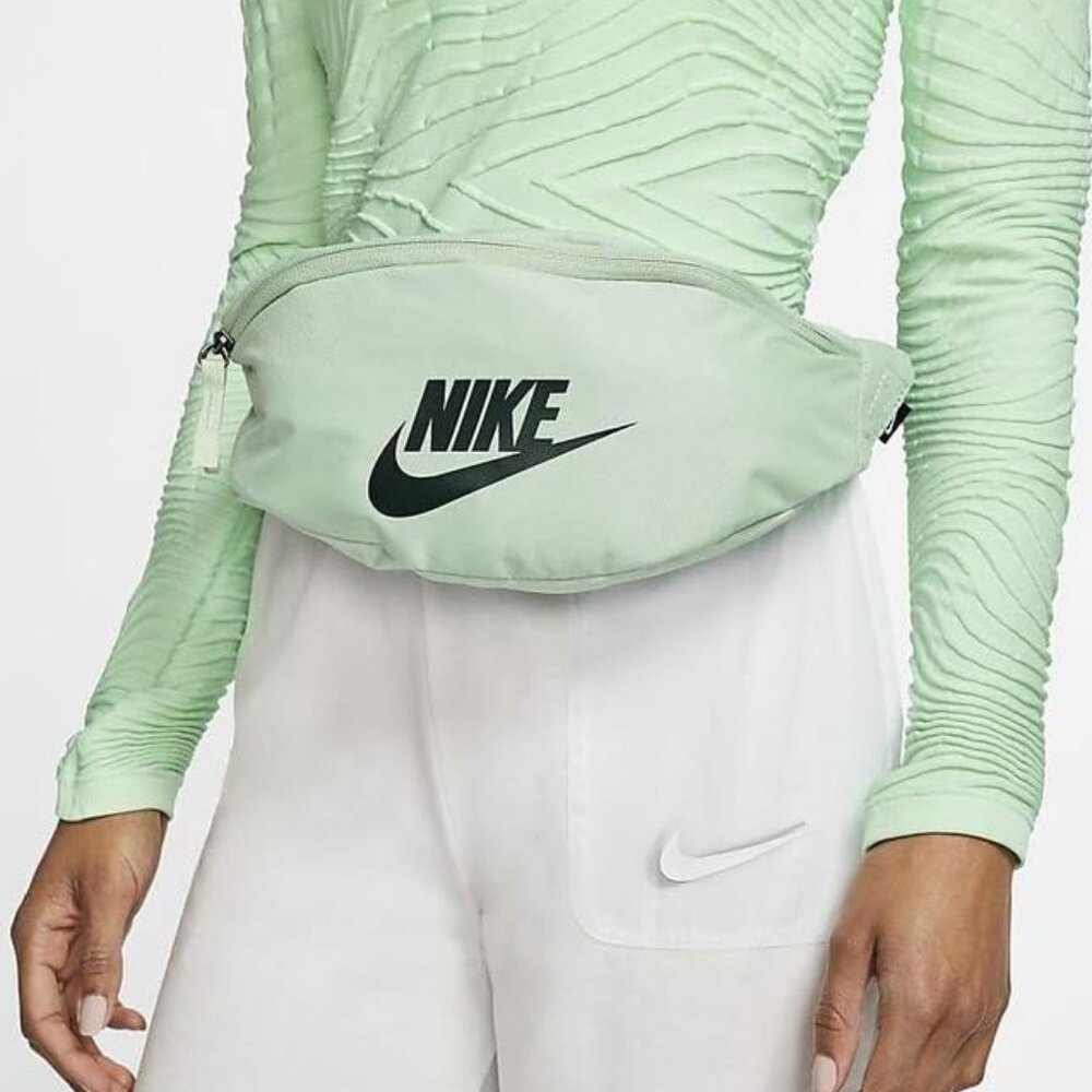 Nike Unisex-Adult Heritage Hip Pack (Aqua, One Size) GUC